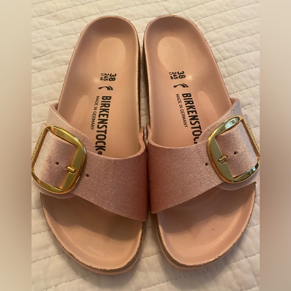 Women’s Pink Gold Buckle Birkenstock Sandals - Size 38 - Excellent Condition